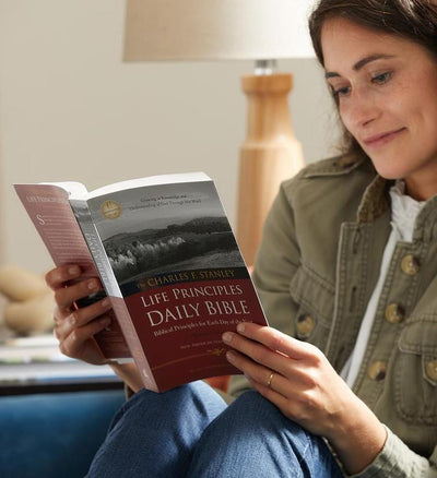 The Charles F. Stanley Life Principles Daily Bible
