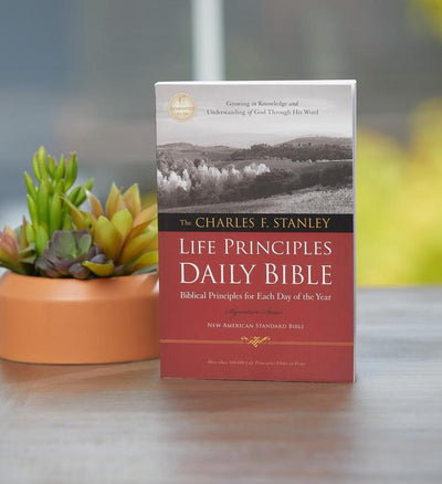 The Charles F. Stanley Life Principles Daily Bible